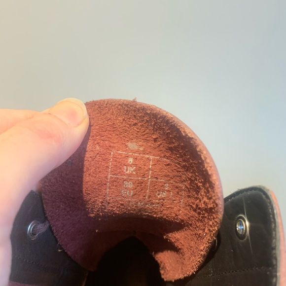 Used Dr. Marten Oxblood Sadie 3.5” heels in UK 6/EU 39/US 8 - Picture 10 of 13